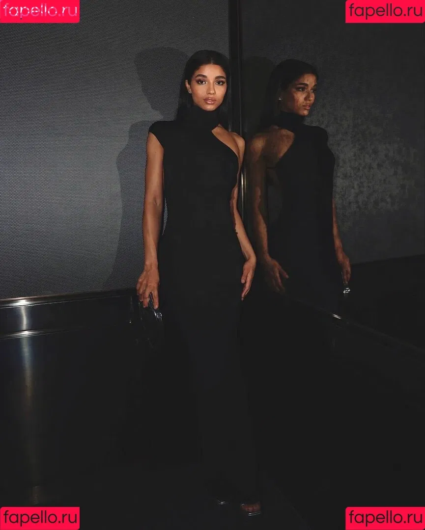 Yovanna Ventura / Yoventura / whoisyoventura Onlyfans Photo Gallery 