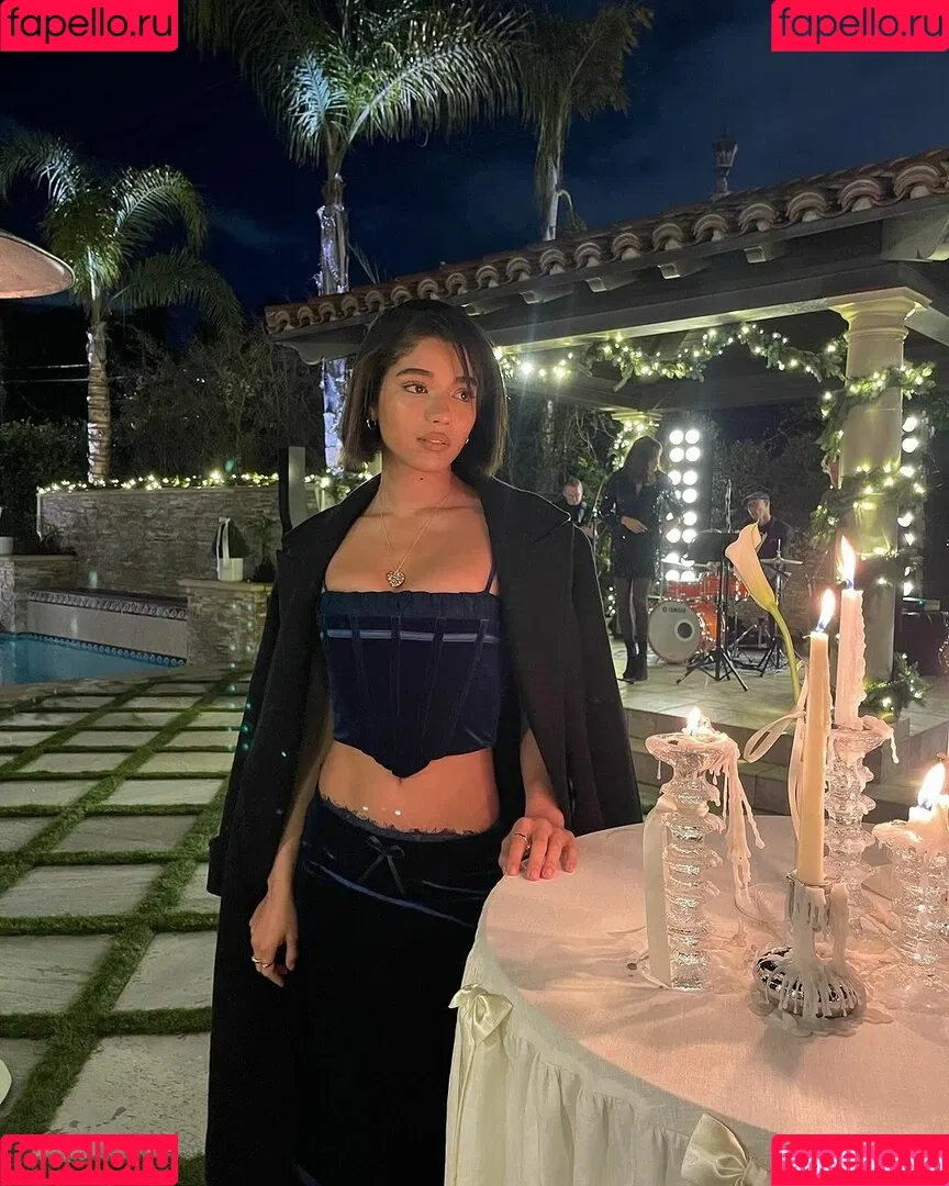 Yovanna Ventura / Yoventura / whoisyoventura Onlyfans Photo Gallery 