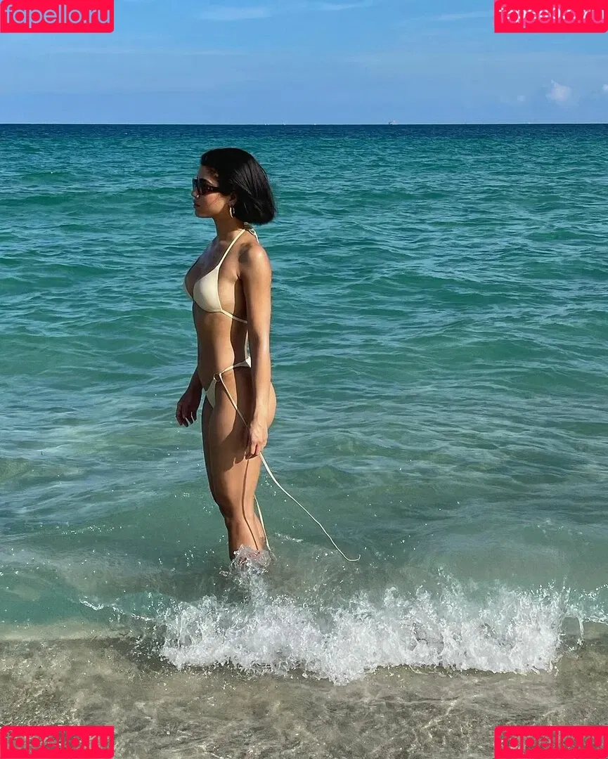 Yovanna Ventura / Yoventura / whoisyoventura Onlyfans Photo Gallery 