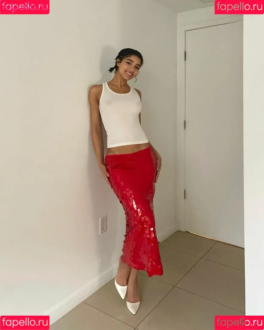 Yovanna Ventura / Yoventura / whoisyoventura Onlyfans Photo Gallery 