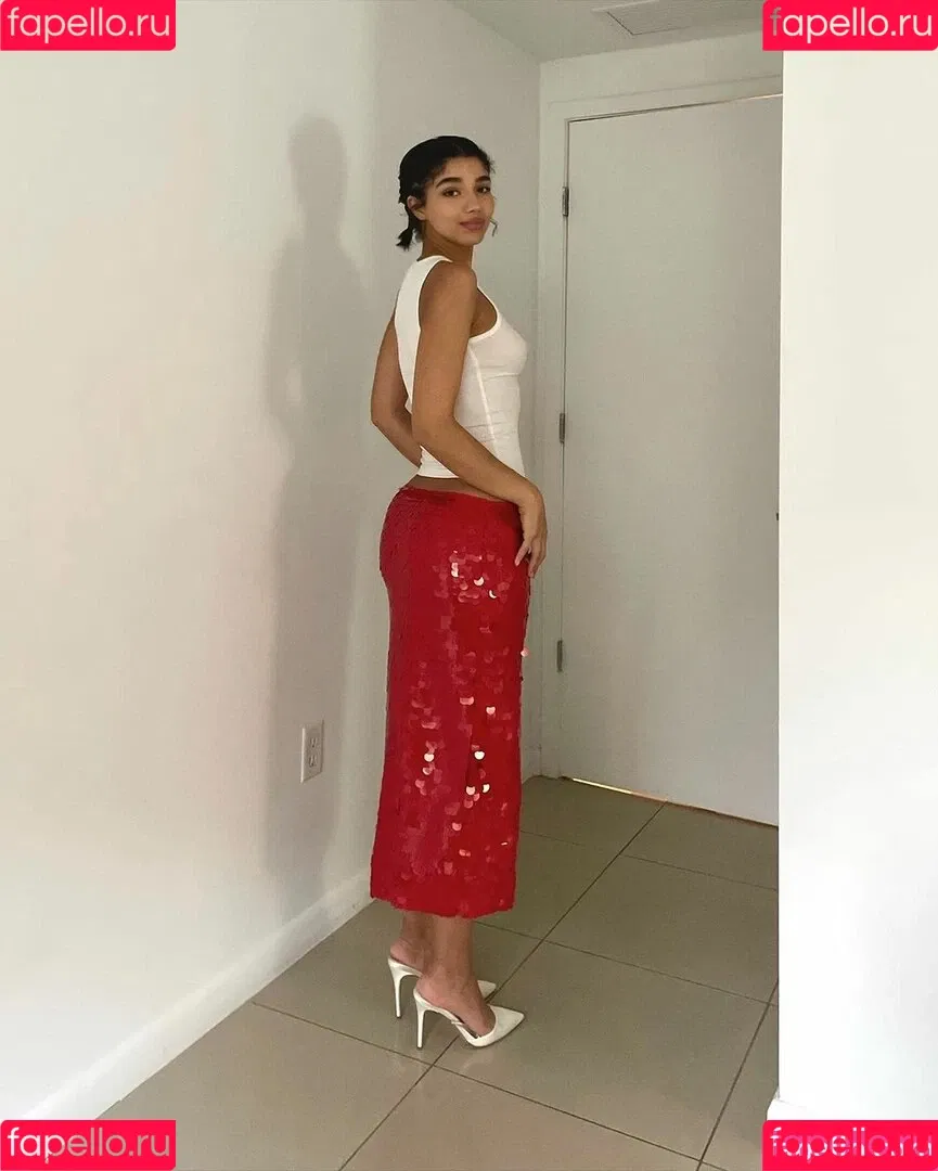 Yovanna Ventura / Yoventura / whoisyoventura Onlyfans Photo Gallery 