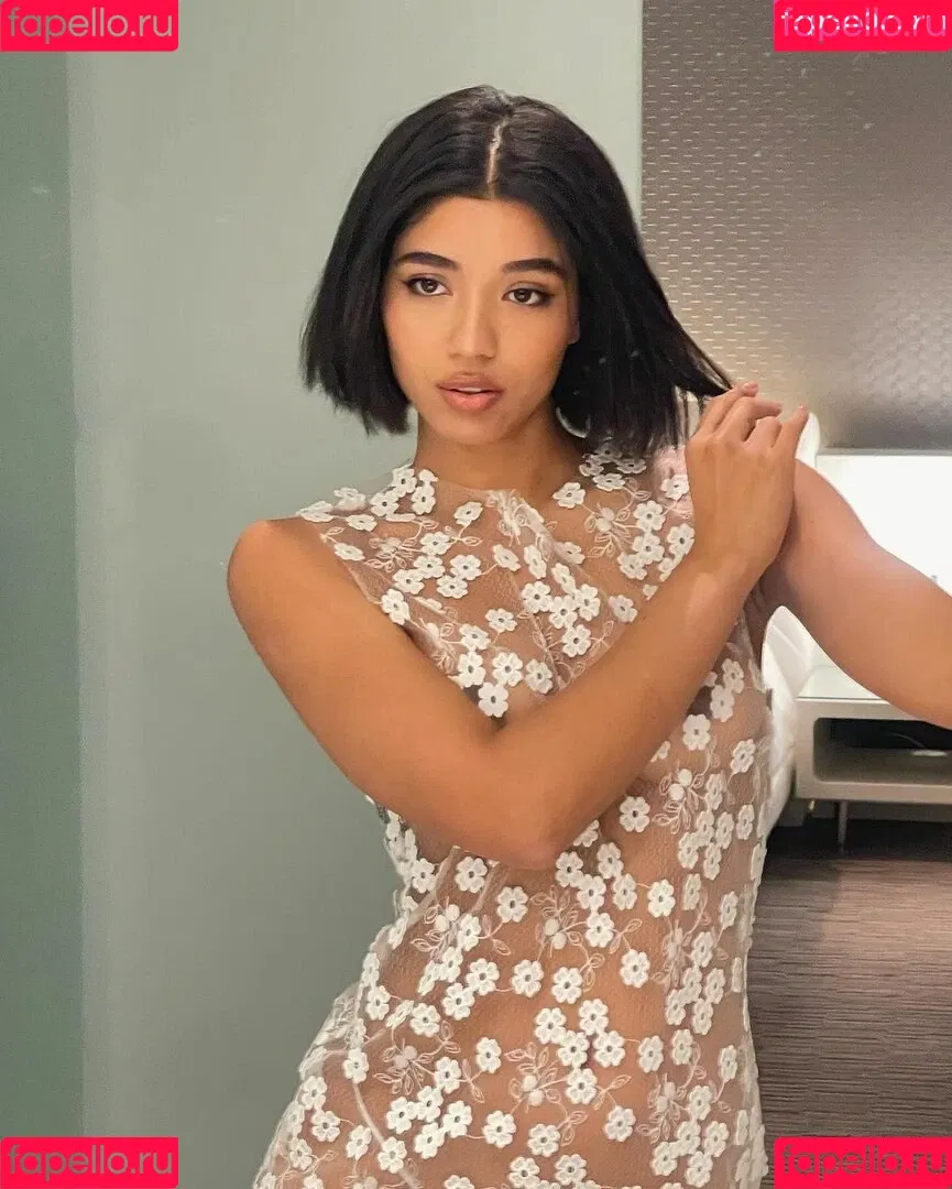 Yovanna Ventura / Yoventura / whoisyoventura Onlyfans Photo Gallery 