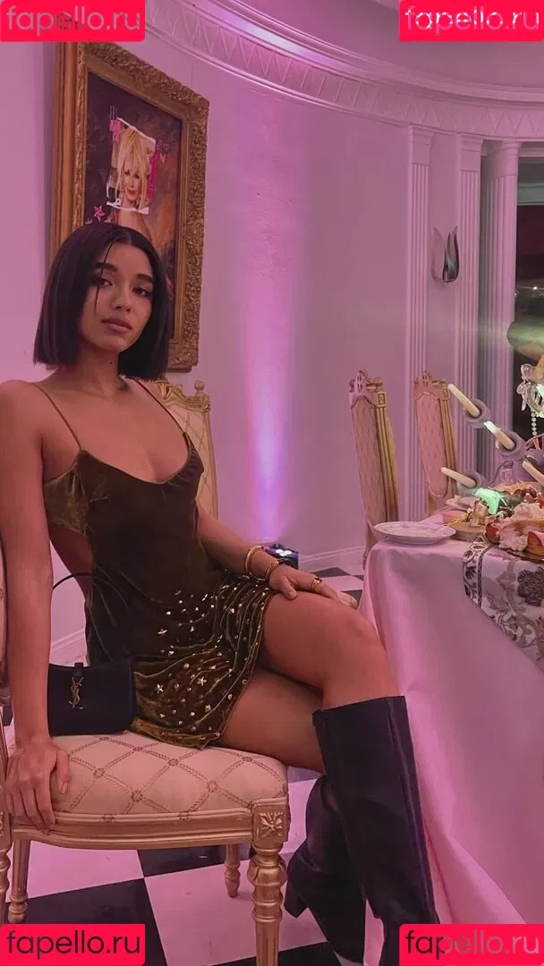 Yovanna Ventura / Yoventura / whoisyoventura Onlyfans Photo Gallery 