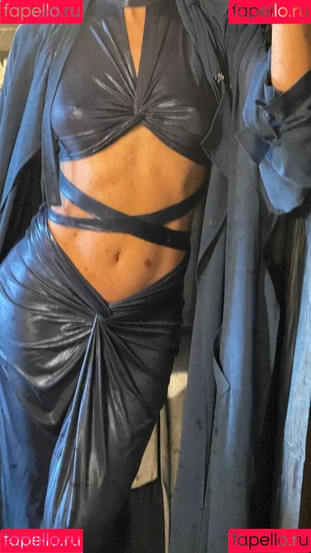 Yovanna Ventura / Yoventura / whoisyoventura Onlyfans Photo Gallery 