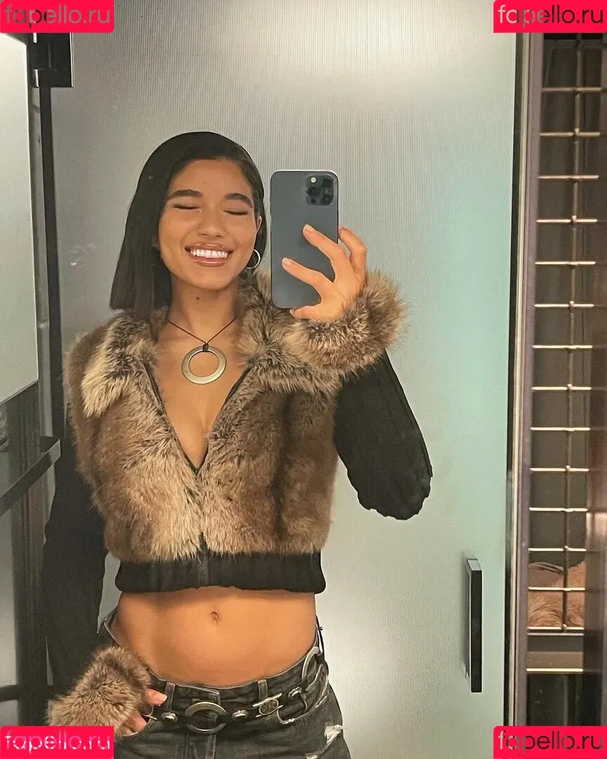 Yovanna Ventura / Yoventura / whoisyoventura Onlyfans Photo Gallery 