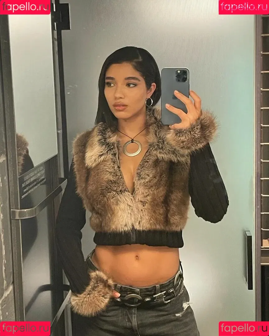 Yovanna Ventura / Yoventura / whoisyoventura Onlyfans Photo Gallery 
