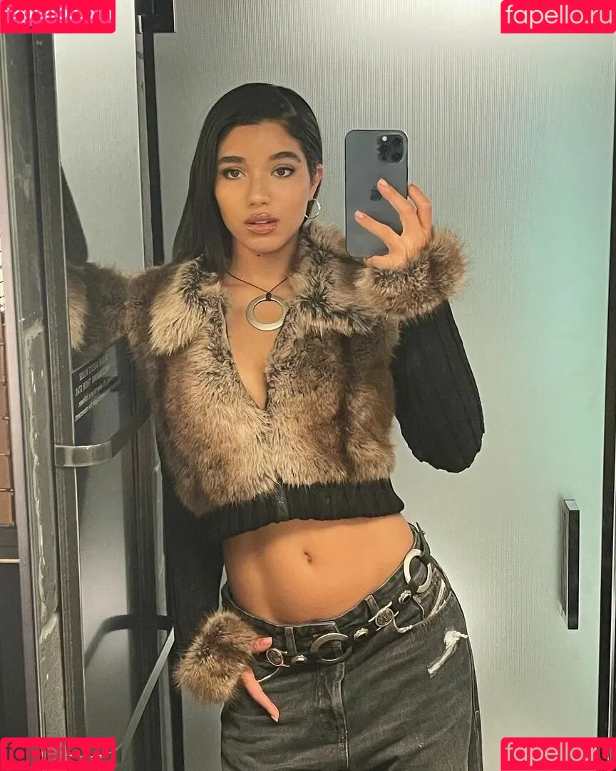 Yovanna Ventura / Yoventura / whoisyoventura Onlyfans Photo Gallery 