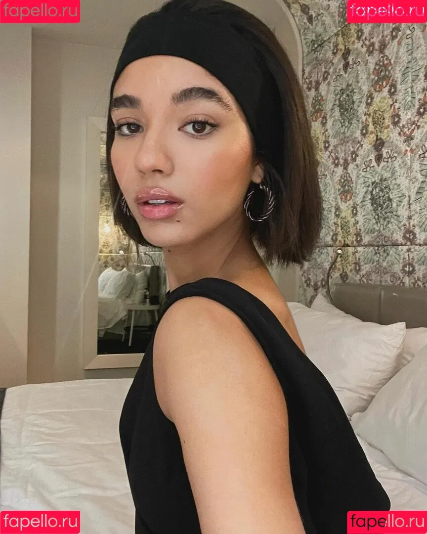 Yovanna Ventura / Yoventura / whoisyoventura Onlyfans Photo Gallery 