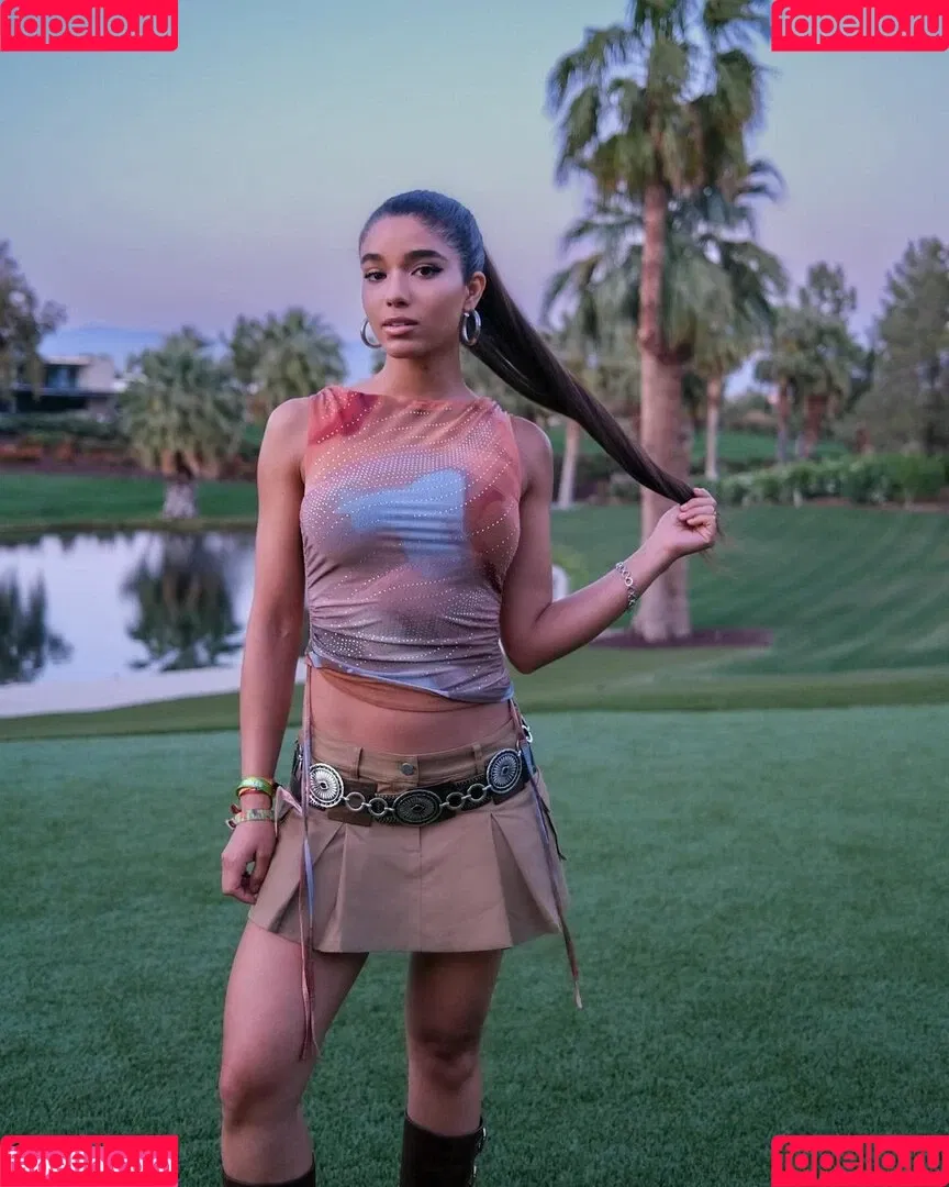 Yovanna Ventura / Yoventura / whoisyoventura Onlyfans Photo Gallery 