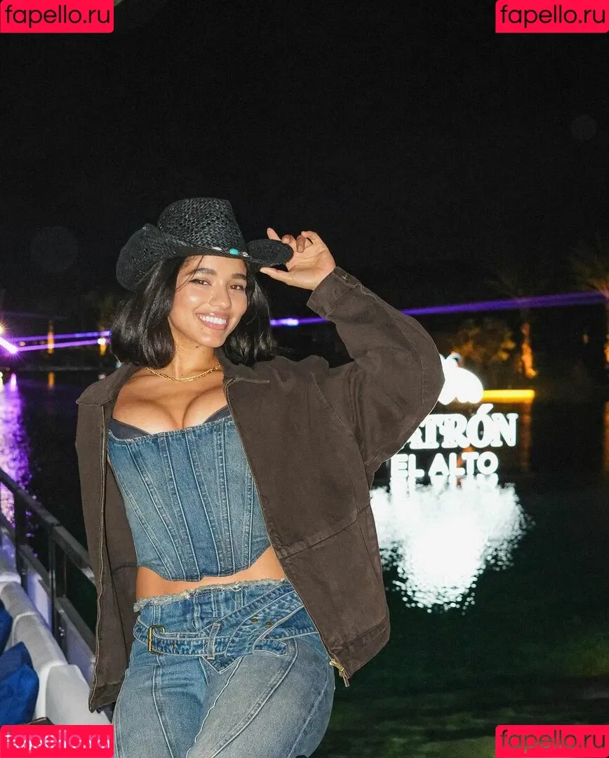 Yovanna Ventura / Yoventura / whoisyoventura Onlyfans Photo Gallery 