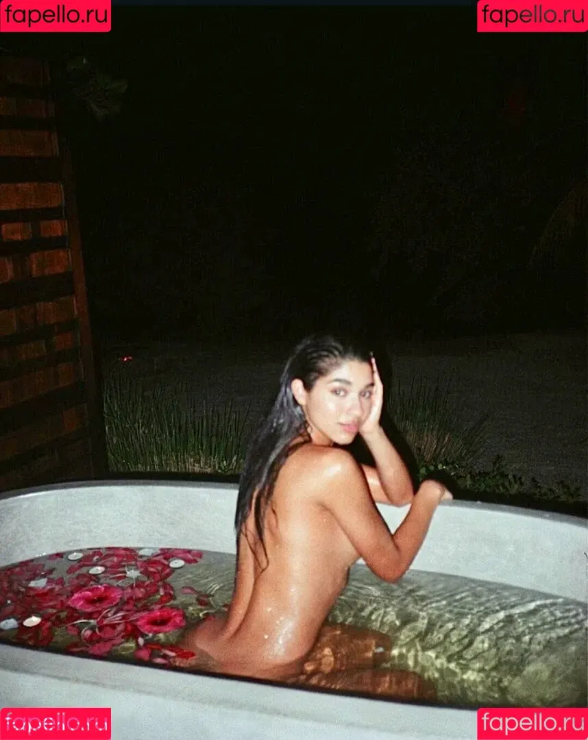 Yovanna Ventura / Yoventura / whoisyoventura Onlyfans Photo Gallery 