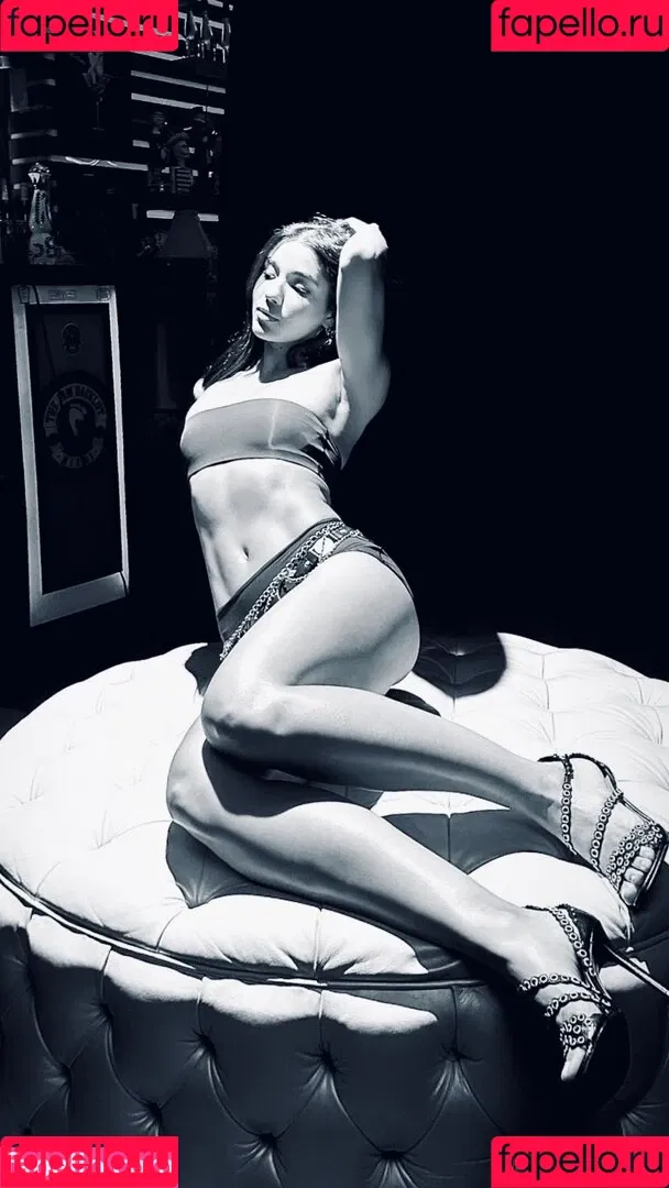 Yovanna Ventura / Yoventura / whoisyoventura Onlyfans Photo Gallery 