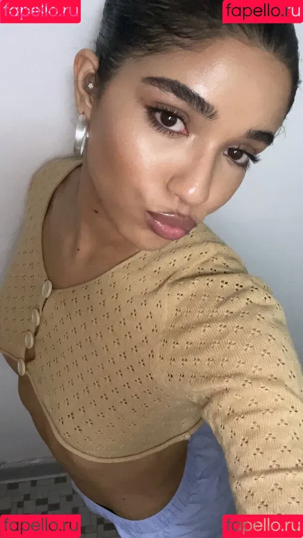 Yovanna Ventura / Yoventura / whoisyoventura Onlyfans Photo Gallery 