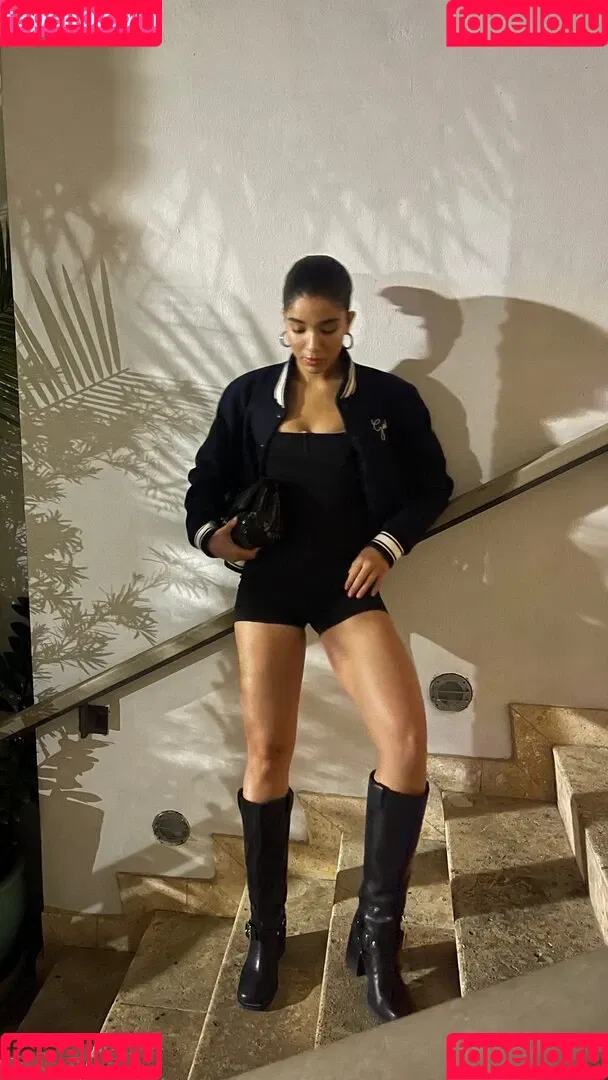 Yovanna Ventura / Yoventura / whoisyoventura Onlyfans Photo Gallery 