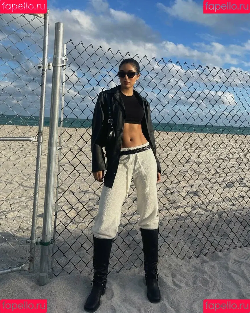 Yovanna Ventura / Yoventura / whoisyoventura Onlyfans Photo Gallery 