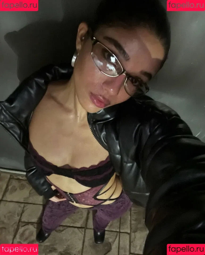 Yovanna Ventura / Yoventura / whoisyoventura Onlyfans Photo Gallery 