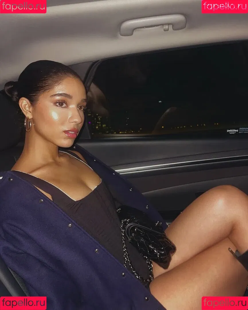 Yovanna Ventura / Yoventura / whoisyoventura Onlyfans Photo Gallery 