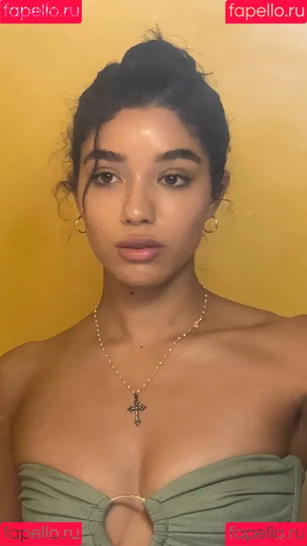 Yovanna Ventura / Yoventura / whoisyoventura Onlyfans Photo Gallery 