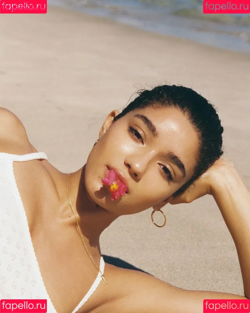 Yovanna Ventura / Yoventura / whoisyoventura Onlyfans Photo Gallery 