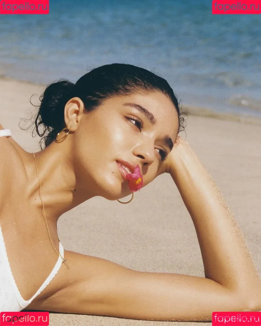 Yovanna Ventura / Yoventura / whoisyoventura Onlyfans Photo Gallery 