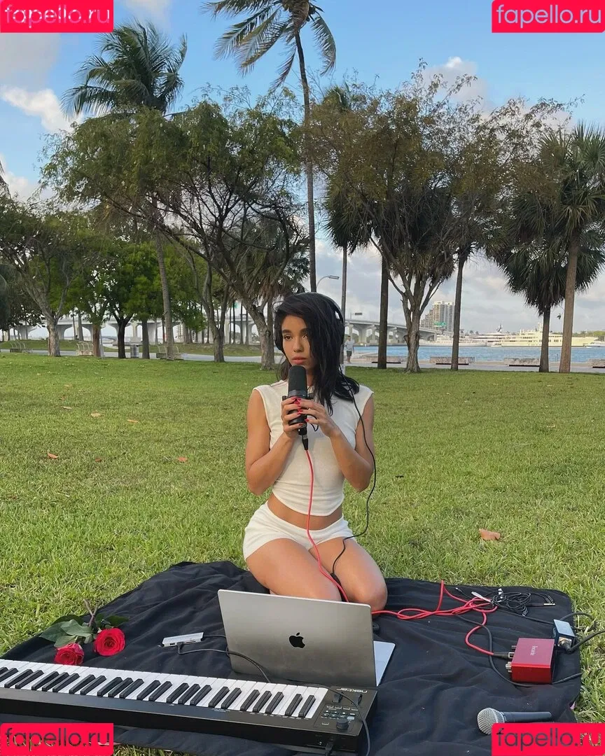 Yovanna Ventura / Yoventura / whoisyoventura Onlyfans Photo Gallery 