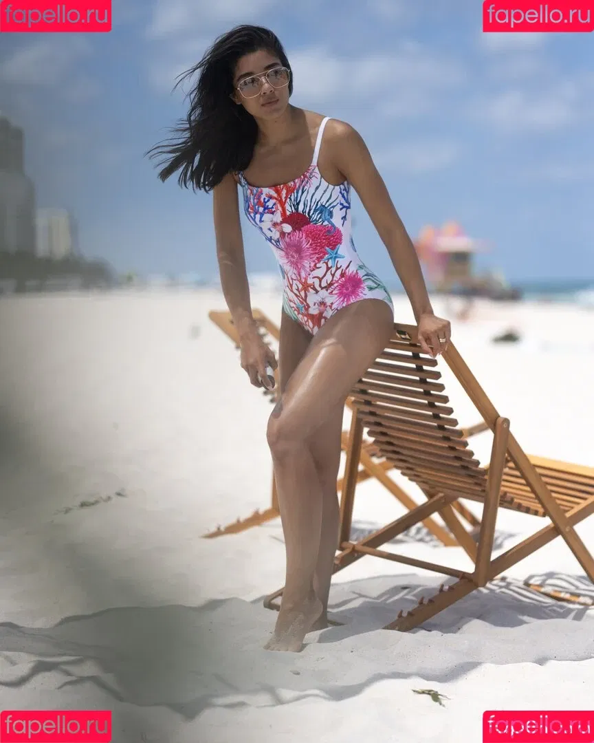 Yovanna Ventura / Yoventura / whoisyoventura Onlyfans Photo Gallery 