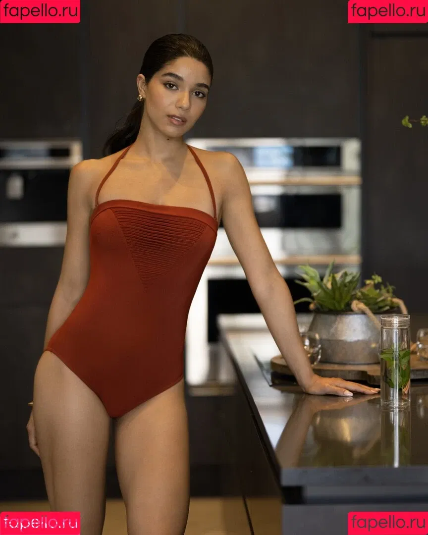 Yovanna Ventura / Yoventura / whoisyoventura Onlyfans Photo Gallery 