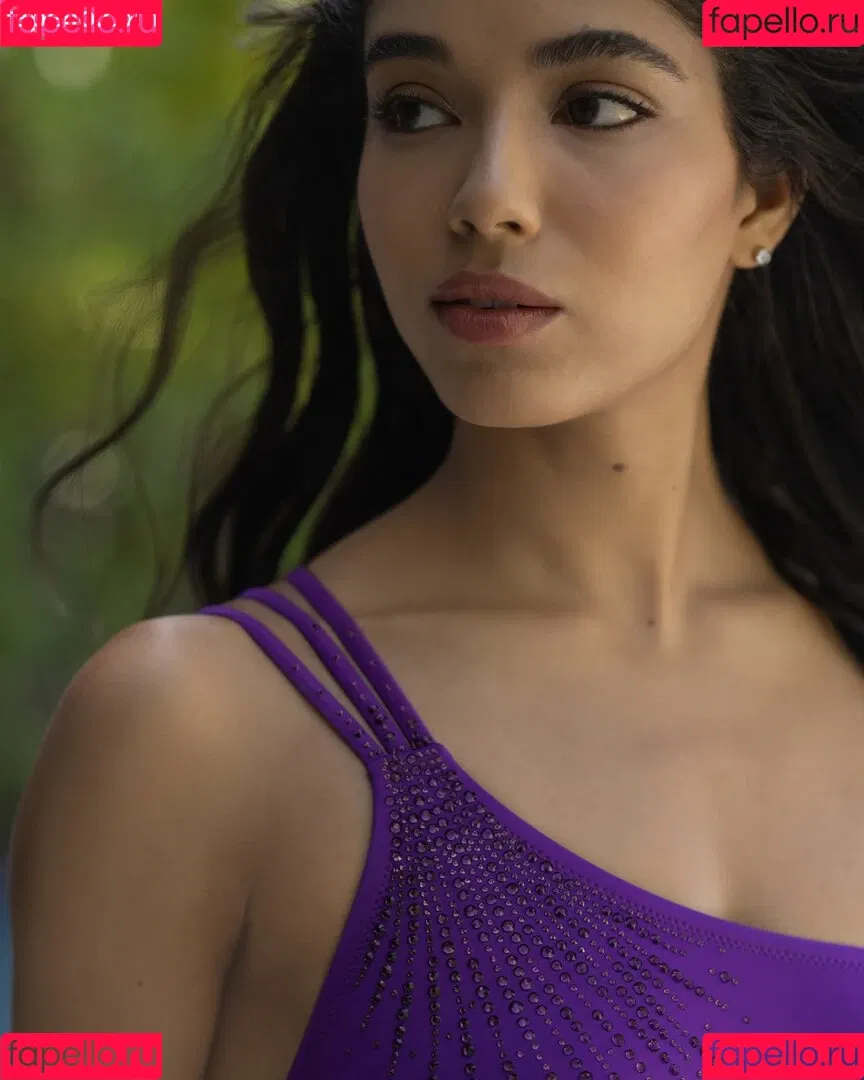 Yovanna Ventura / Yoventura / whoisyoventura Onlyfans Photo Gallery 