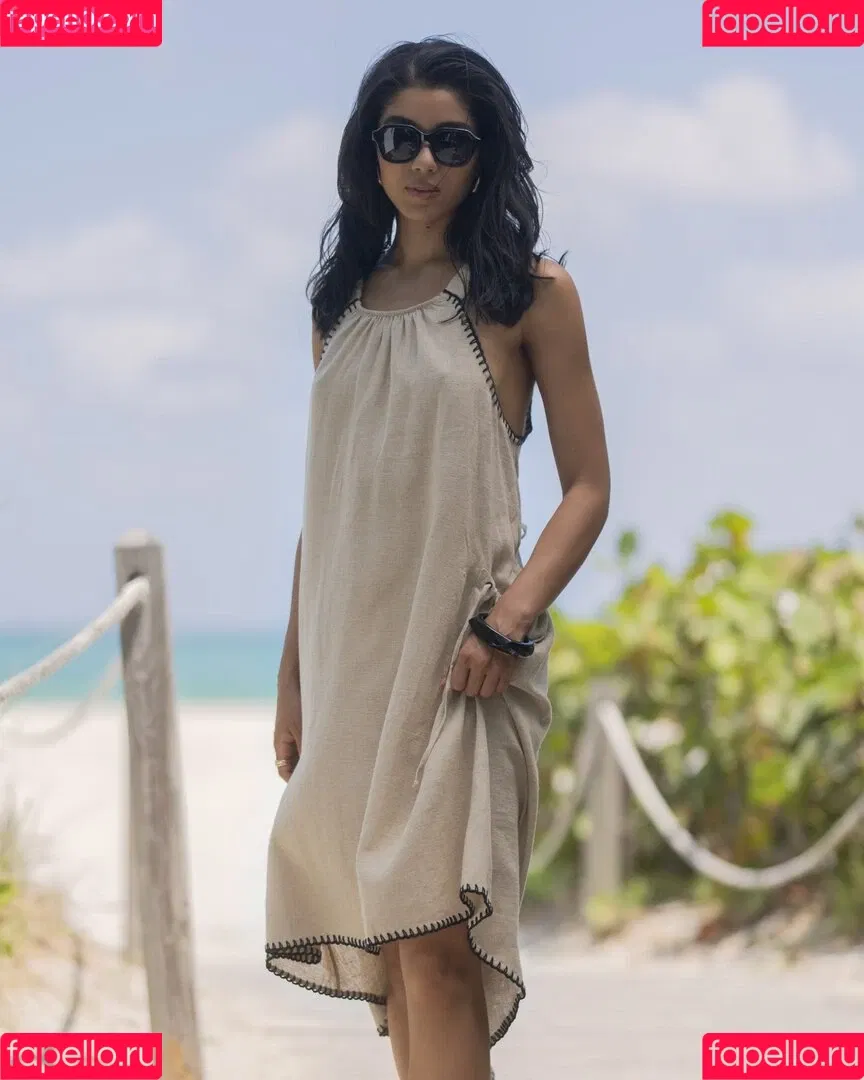 Yovanna Ventura / Yoventura / whoisyoventura Onlyfans Photo Gallery 