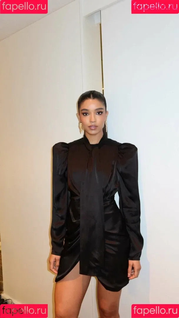 Yovanna Ventura / Yoventura / whoisyoventura Onlyfans Photo Gallery 