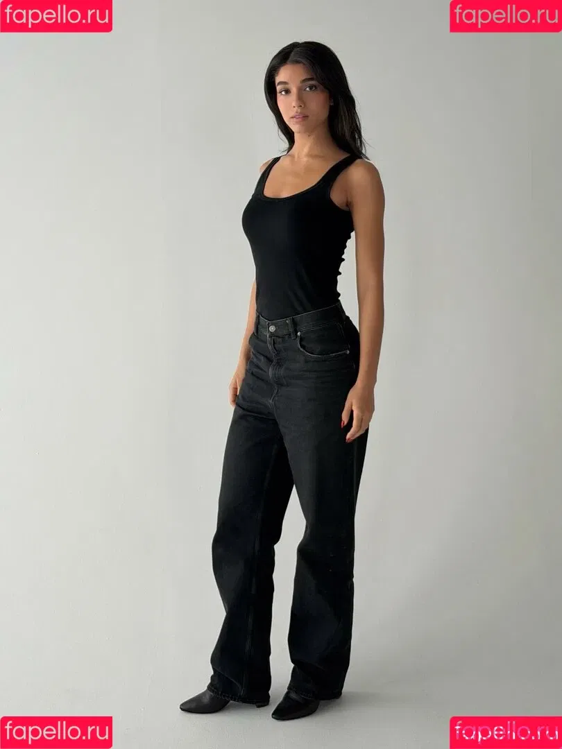 Yovanna Ventura / Yoventura / whoisyoventura Onlyfans Photo Gallery 