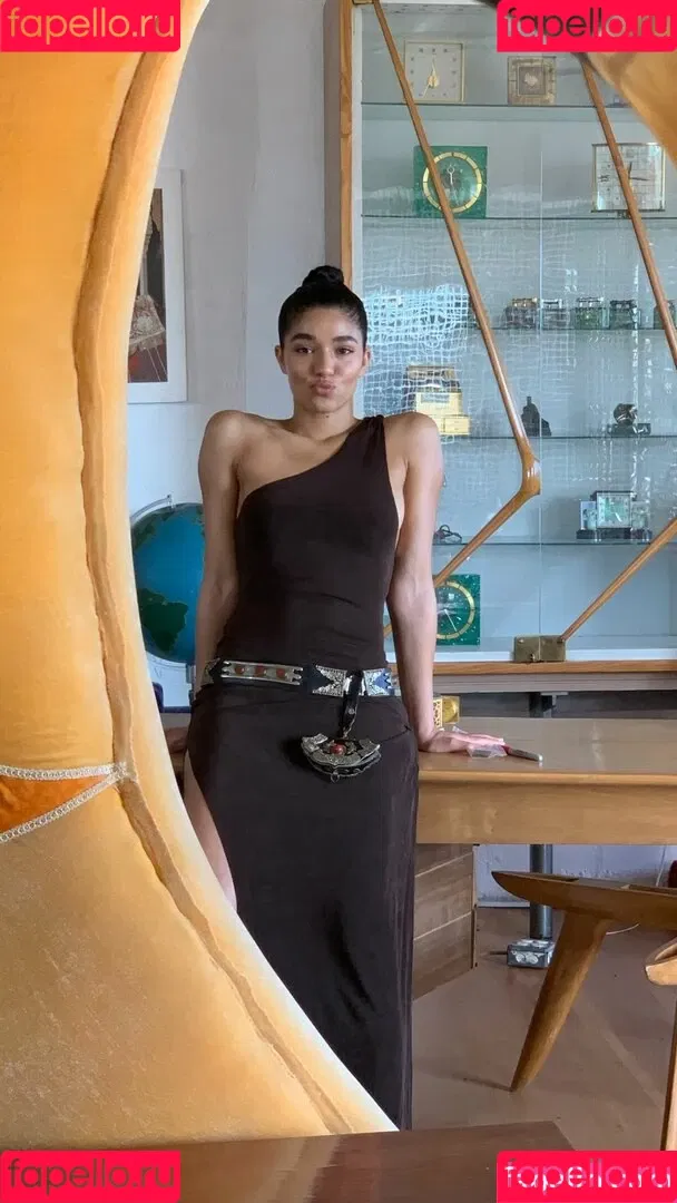 Yovanna Ventura / Yoventura / whoisyoventura Onlyfans Photo Gallery 