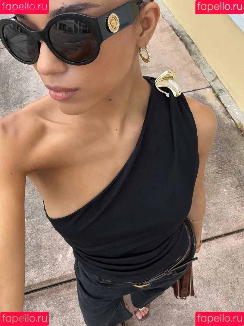 Yovanna Ventura / Yoventura / whoisyoventura Onlyfans Photo Gallery 