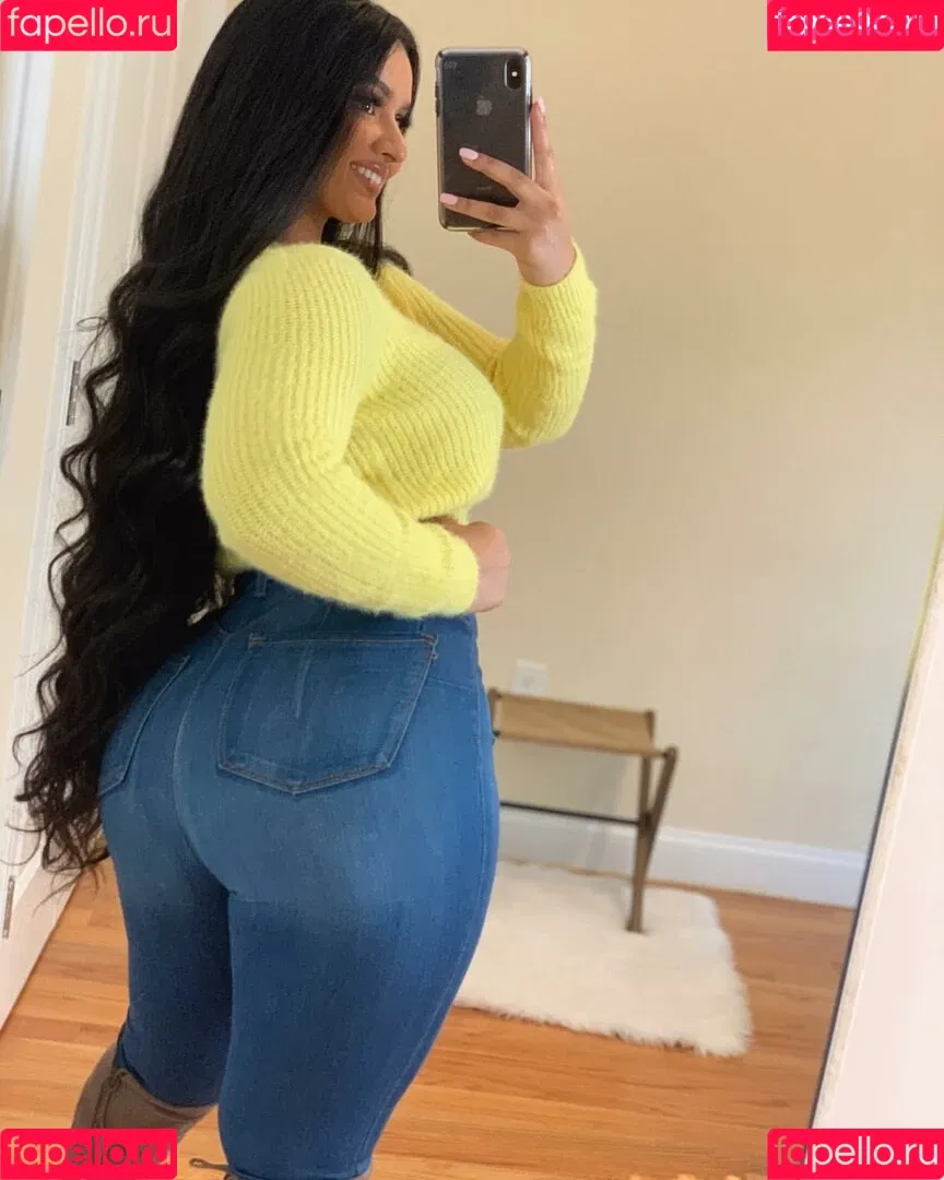 Tanya Ali / ___tanyaali / cookiesandmilf Onlyfans Photo Gallery 