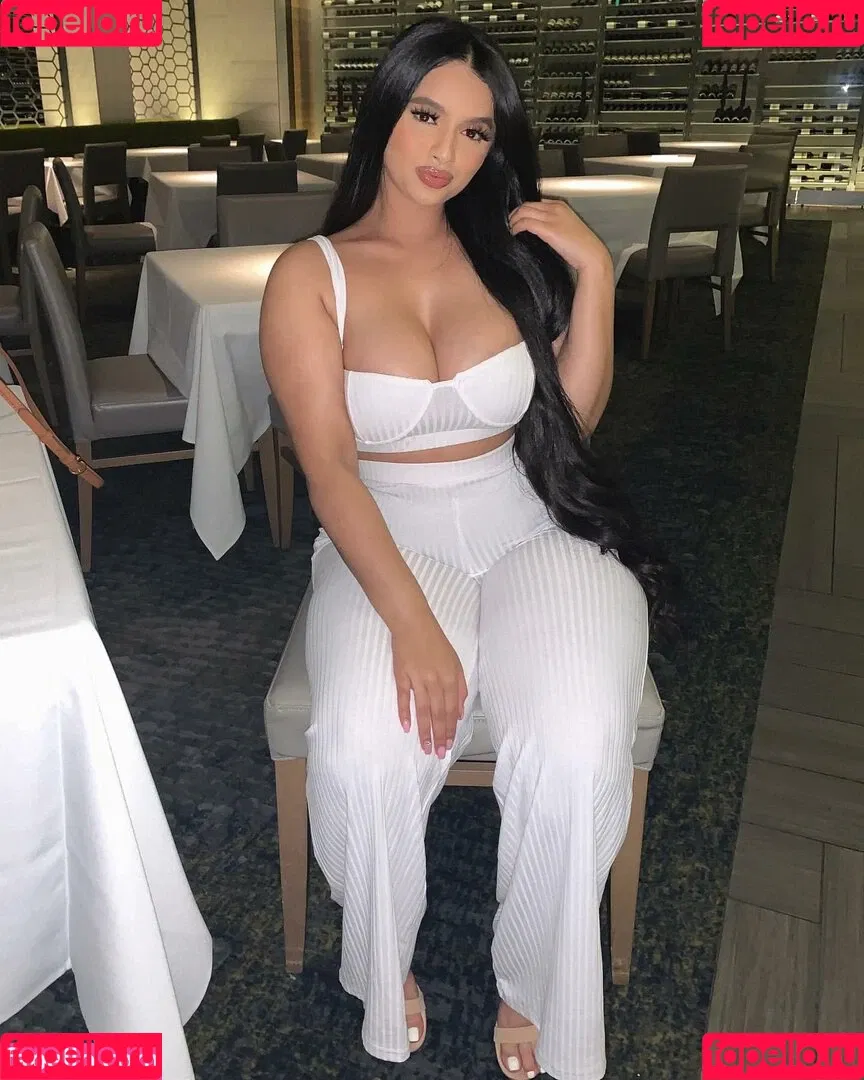 Tanya Ali / ___tanyaali / cookiesandmilf Onlyfans Photo Gallery 