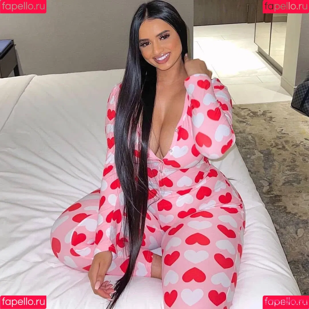 Tanya Ali / ___tanyaali / cookiesandmilf Onlyfans Photo Gallery 