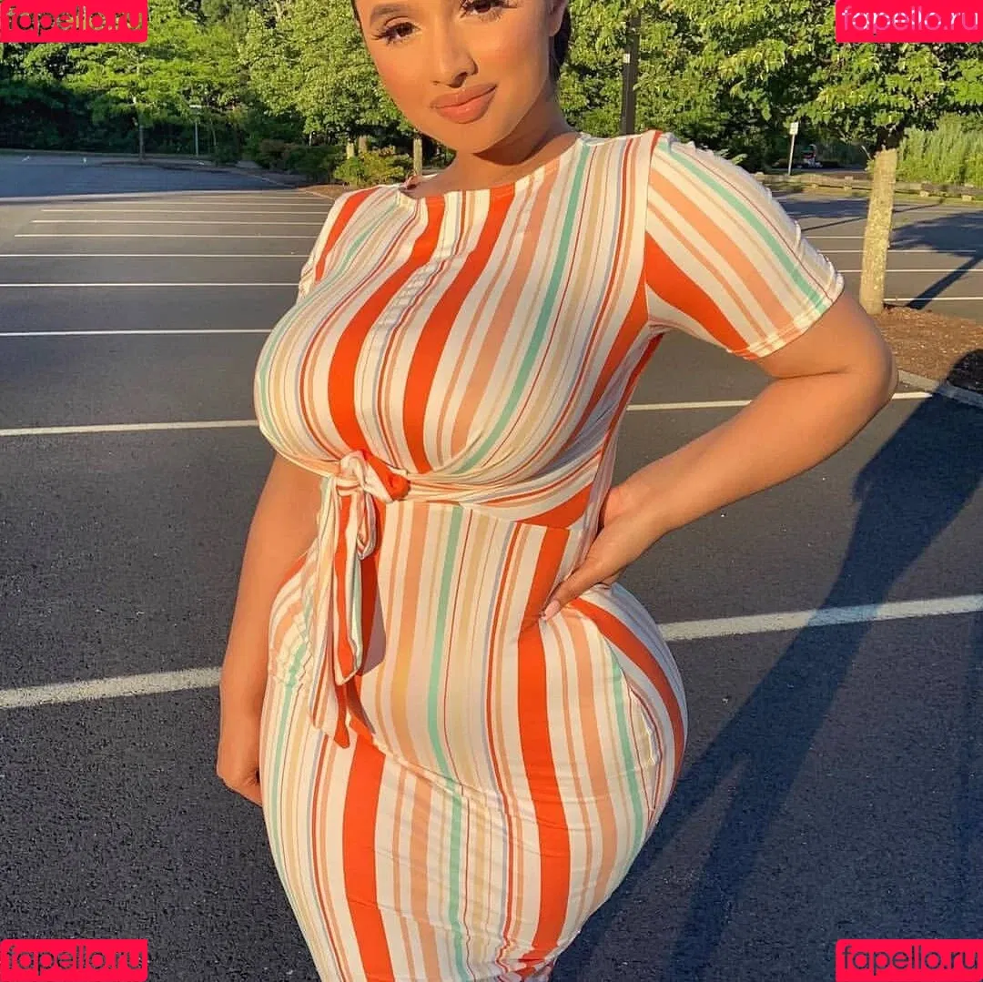 Tanya Ali / ___tanyaali / cookiesandmilf Onlyfans Photo Gallery 