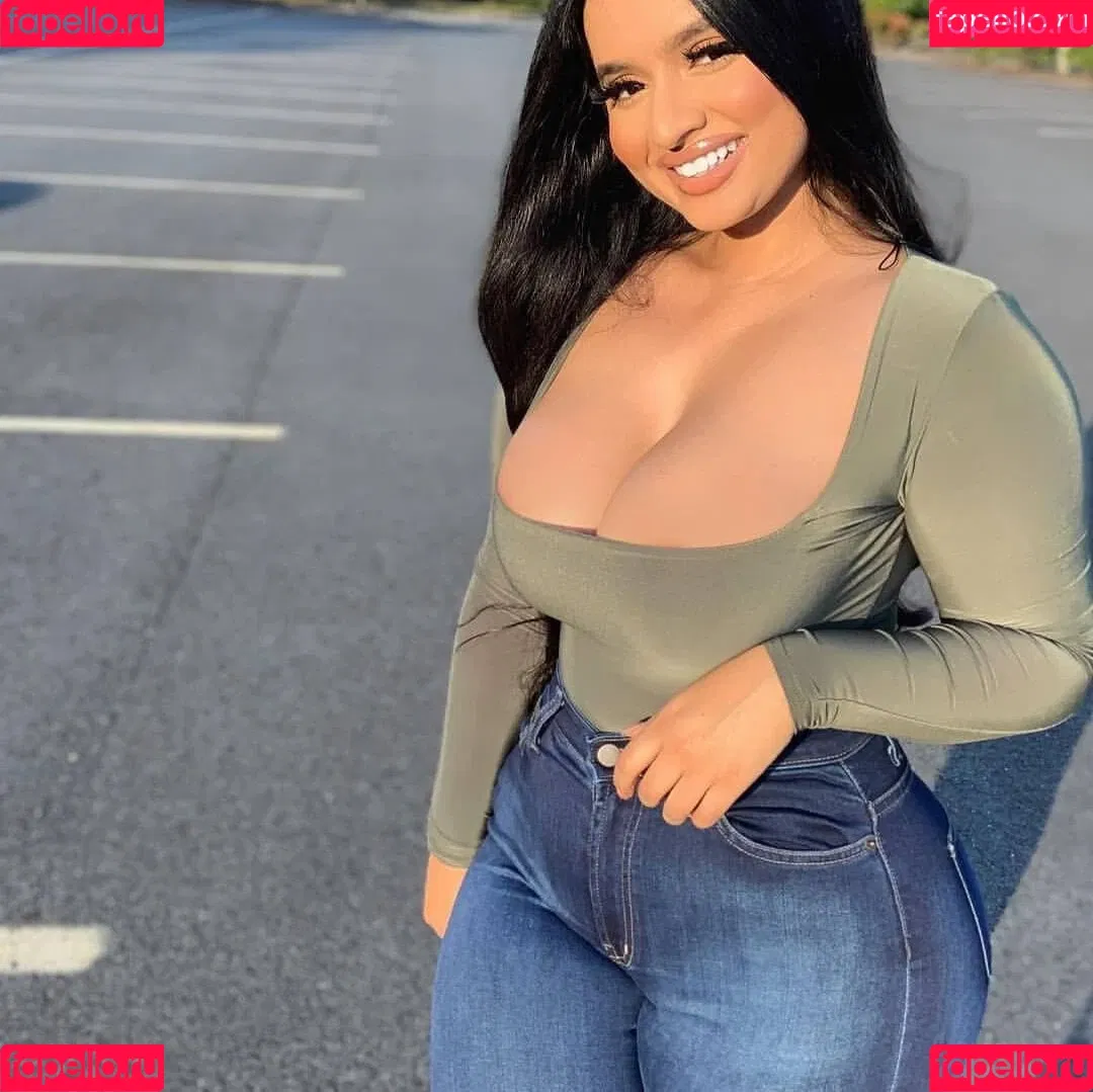 Tanya Ali / ___tanyaali / cookiesandmilf Onlyfans Photo Gallery 