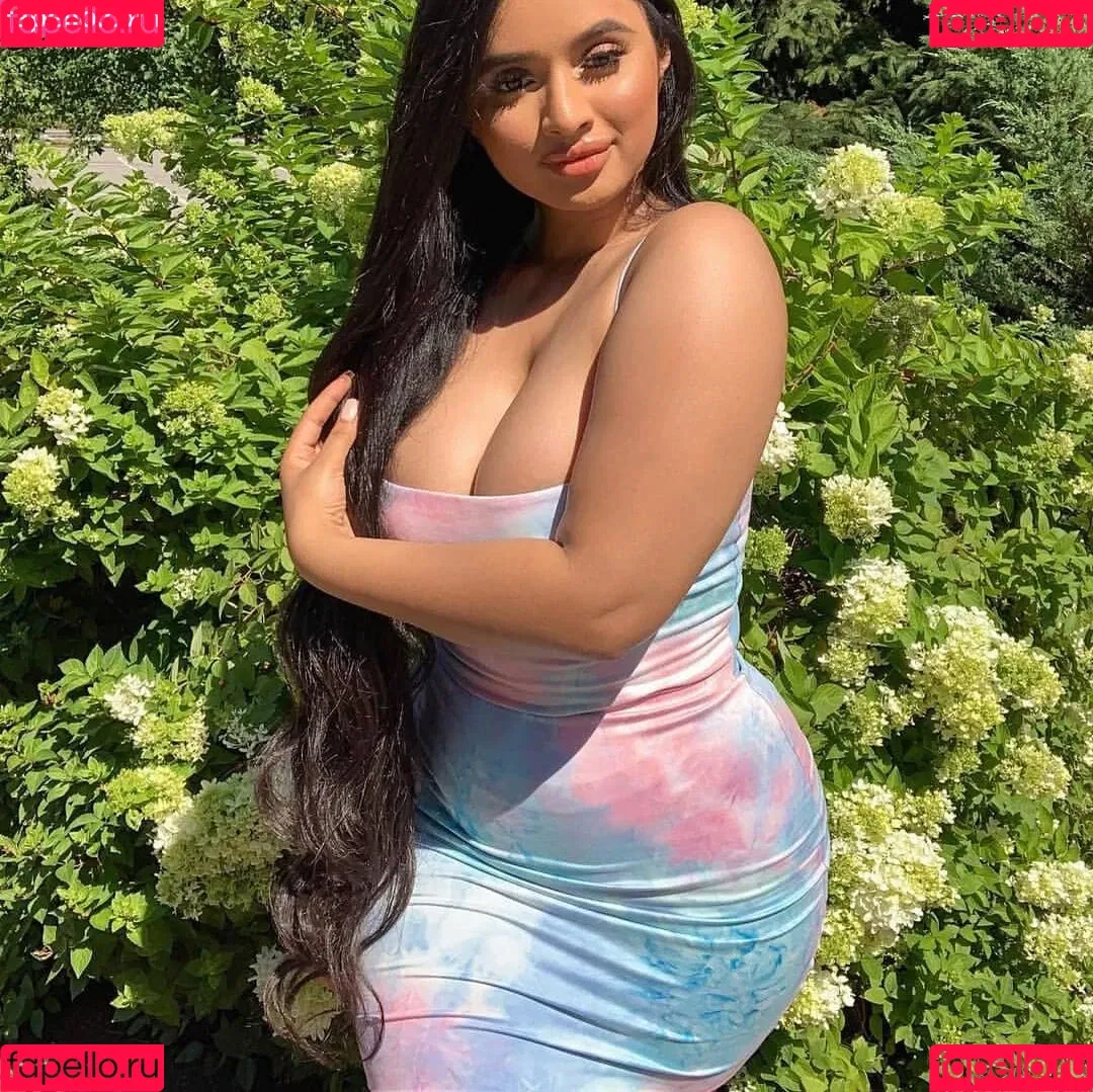 Tanya Ali / ___tanyaali / cookiesandmilf Onlyfans Photo Gallery 