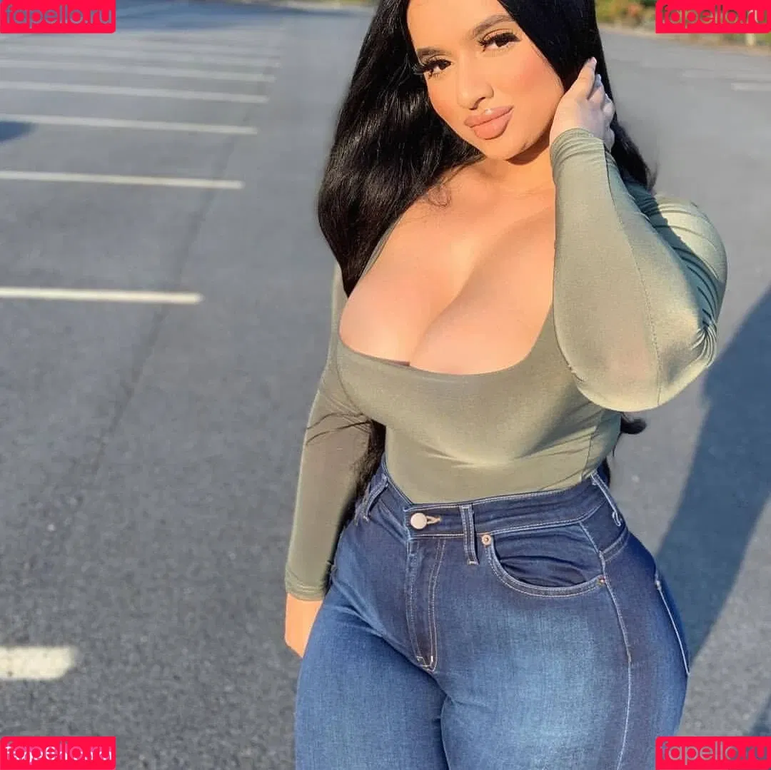 Tanya Ali / ___tanyaali / cookiesandmilf Onlyfans Photo Gallery 