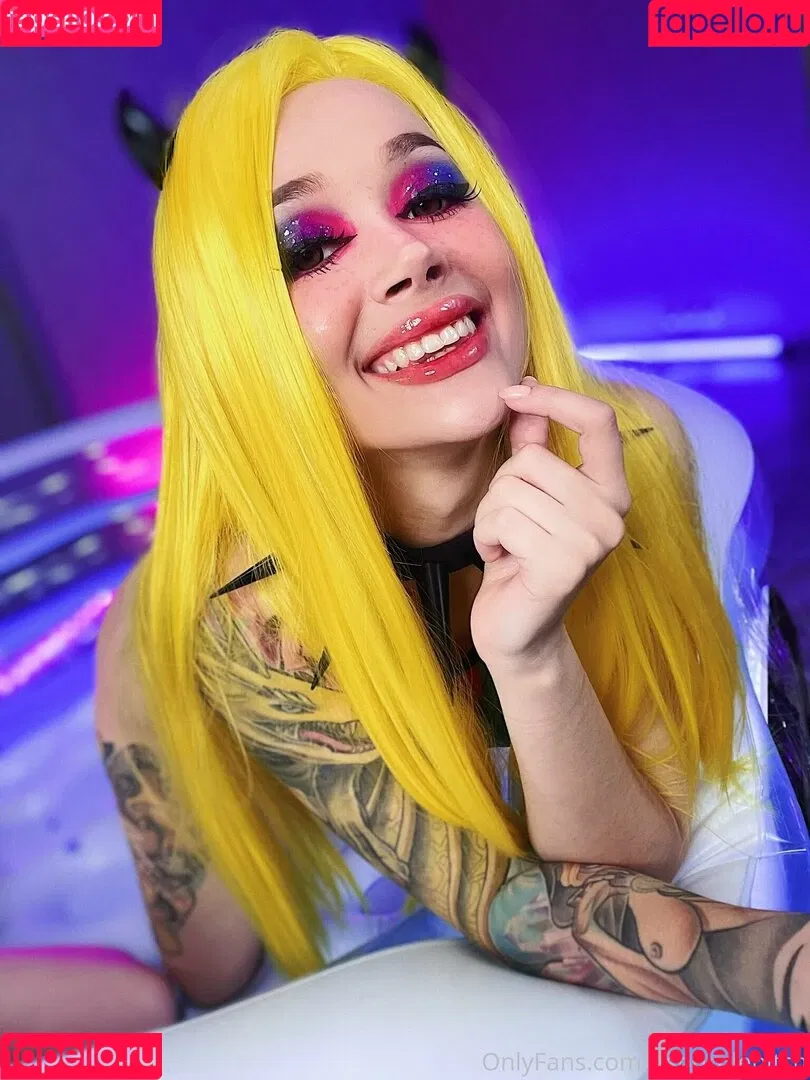 hotpurpletaty / lizabethpolster Onlyfans Photo Gallery 