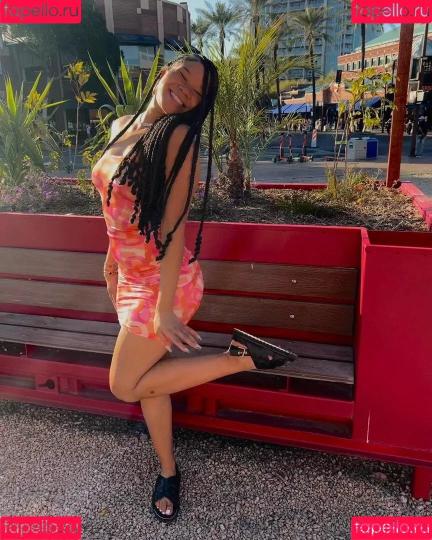 Storm Reid / stormikush / stormreid Onlyfans Photo Gallery 