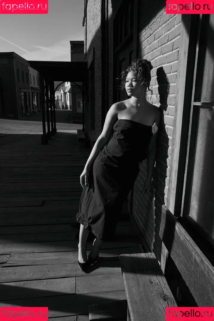 Storm Reid / stormikush / stormreid Onlyfans Photo Gallery 