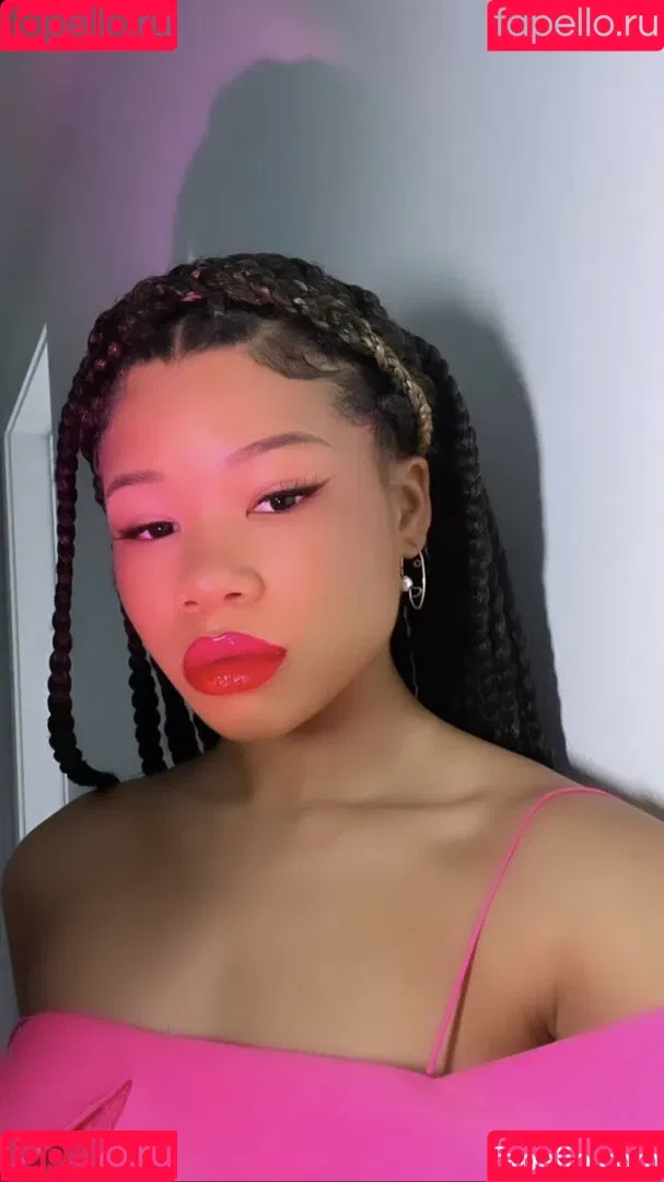 Storm Reid / stormikush / stormreid Onlyfans Photo Gallery 