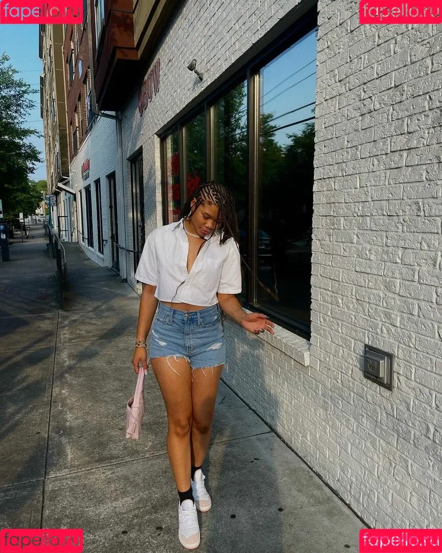 Storm Reid / stormikush / stormreid Onlyfans Photo Gallery 