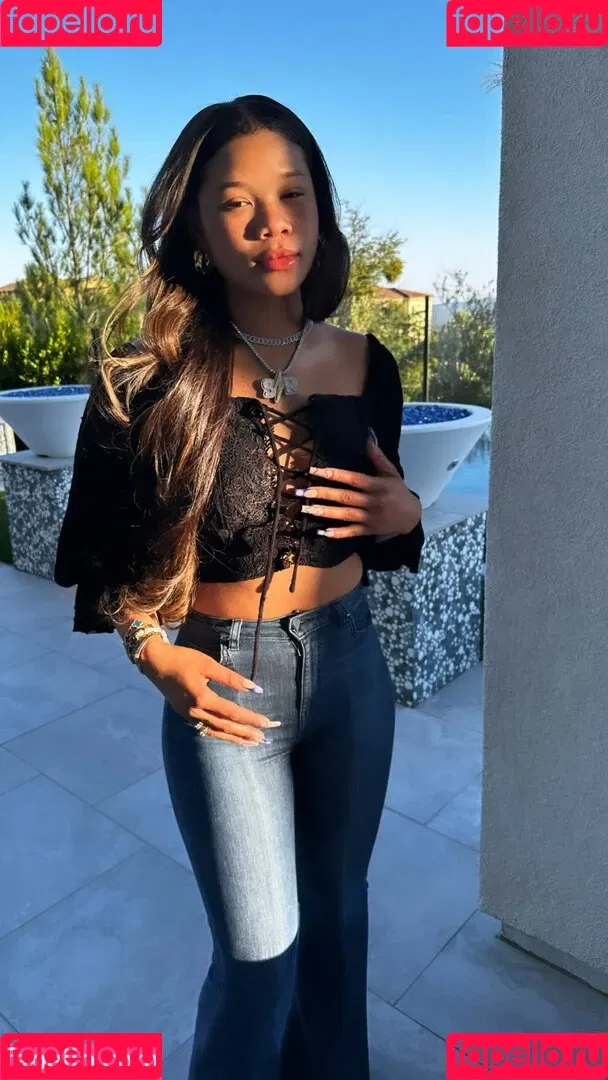 Storm Reid / stormikush / stormreid Onlyfans Photo Gallery 