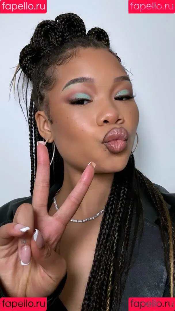 Storm Reid / stormikush / stormreid Onlyfans Photo Gallery 