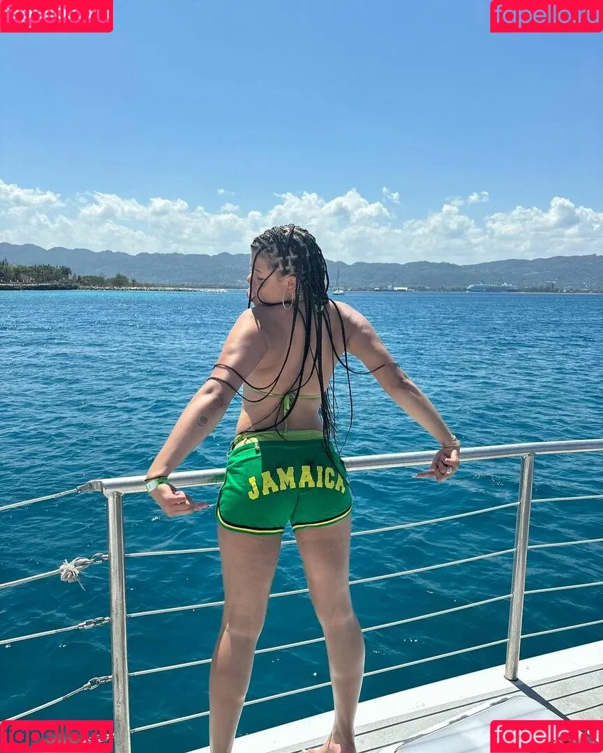 Storm Reid / stormikush / stormreid Onlyfans Photo Gallery 