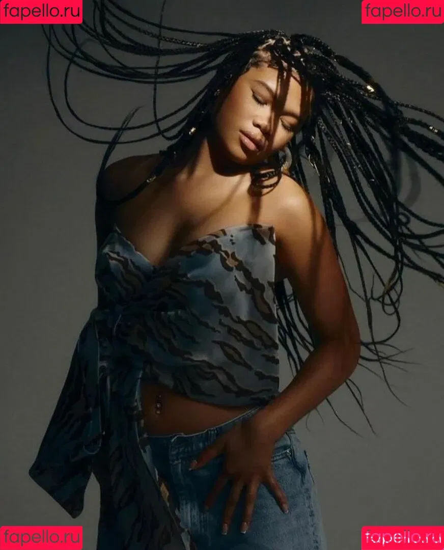 Storm Reid / stormikush / stormreid Onlyfans Photo Gallery 