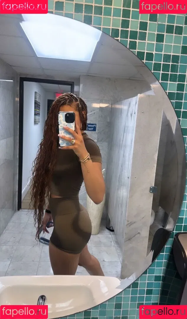 Storm Reid / stormikush / stormreid Onlyfans Photo Gallery 